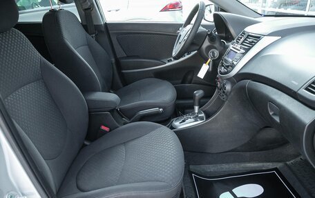 Hyundai Solaris II рестайлинг, 2013 год, 887 000 рублей, 18 фотография