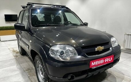 Chevrolet Niva I рестайлинг, 2013 год, 560 000 рублей, 3 фотография