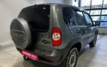 Chevrolet Niva I рестайлинг, 2017 год, 699 000 рублей, 6 фотография