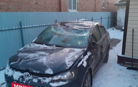 Volkswagen Polo VI (EU Market), 2011 год, 430 000 рублей, 2 фотография