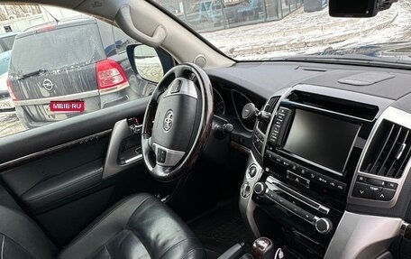 Toyota Land Cruiser 200, 2013 год, 4 500 000 рублей, 6 фотография