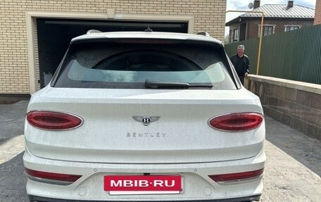 Bentley Bentayga I, 2022 год, 26 000 000 рублей, 11 фотография