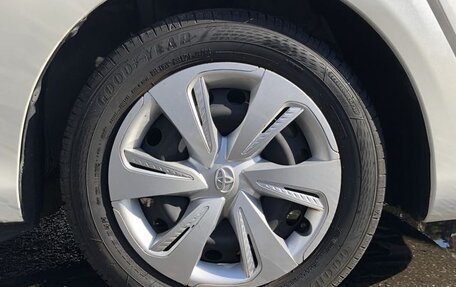 Toyota Sienta II, 2022 год, 1 380 000 рублей, 16 фотография