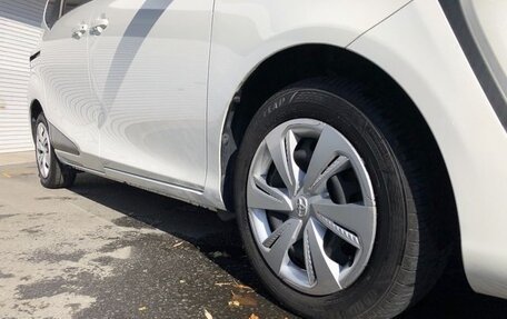 Toyota Sienta II, 2022 год, 1 380 000 рублей, 14 фотография