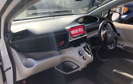 Toyota Sienta II, 2022 год, 1 380 000 рублей, 19 фотография