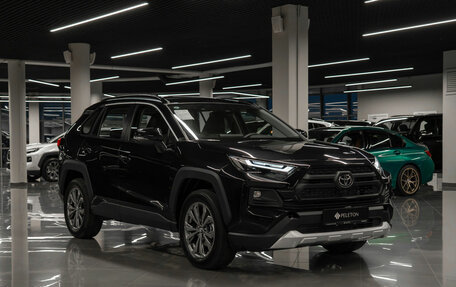 Toyota RAV4, 2025 год, 4 200 000 рублей, 2 фотография