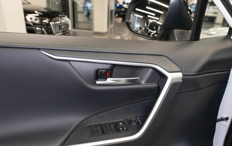 Toyota RAV4, 2025 год, 4 200 000 рублей, 21 фотография