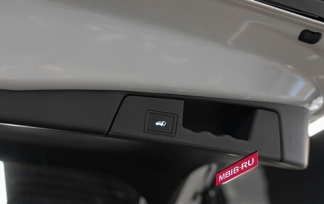 Toyota RAV4, 2025 год, 4 200 000 рублей, 24 фотография