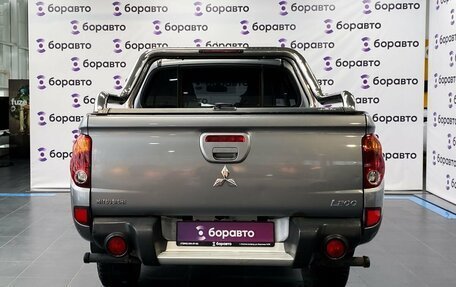 Mitsubishi L200 IV рестайлинг, 2014 год, 2 200 000 рублей, 4 фотография