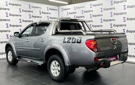 Mitsubishi L200 IV рестайлинг, 2014 год, 2 200 000 рублей, 5 фотография