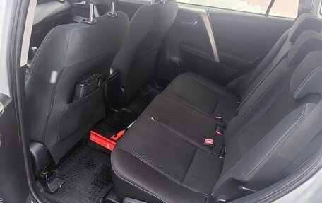 Toyota RAV4, 2015 год, 1 530 000 рублей, 7 фотография