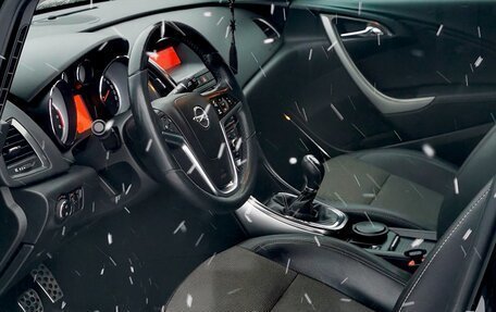 Opel Astra J, 2011 год, 730 000 рублей, 10 фотография