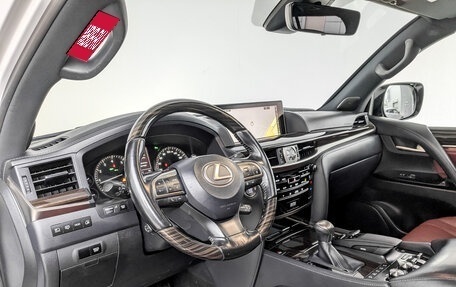 Lexus LX III, 2018 год, 9 990 000 рублей, 16 фотография