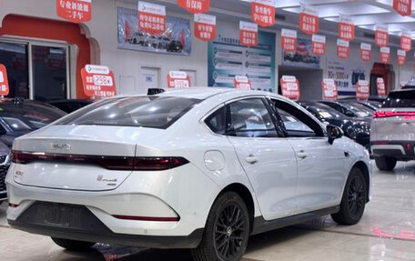 BYD Qin, 2025 год, 2 110 000 рублей, 12 фотография