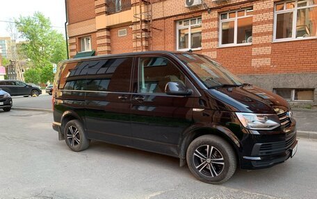 Volkswagen Caravelle T6 рестайлинг, 2018 год, 3 480 000 рублей, 4 фотография