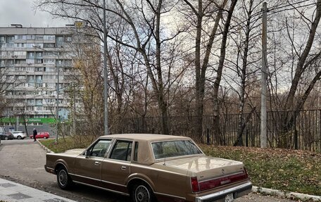 Lincoln Town Car II, 1985 год, 2 100 000 рублей, 4 фотография