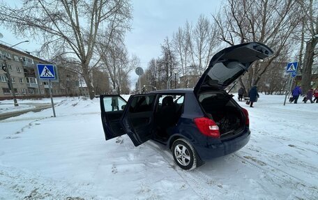 Skoda Fabia II, 2011 год, 890 000 рублей, 3 фотография