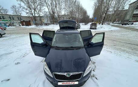 Skoda Fabia II, 2011 год, 890 000 рублей, 2 фотография