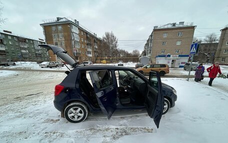 Skoda Fabia II, 2011 год, 890 000 рублей, 4 фотография