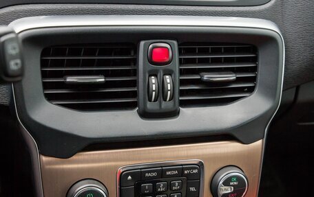 Volvo V40 II рестайлинг, 2013 год, 1 170 000 рублей, 11 фотография