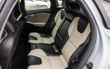 Volvo V40 II рестайлинг, 2013 год, 1 170 000 рублей, 9 фотография