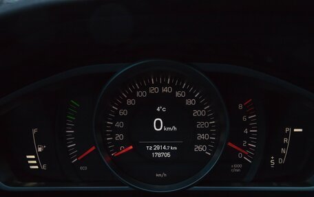 Volvo V40 II рестайлинг, 2013 год, 1 170 000 рублей, 10 фотография