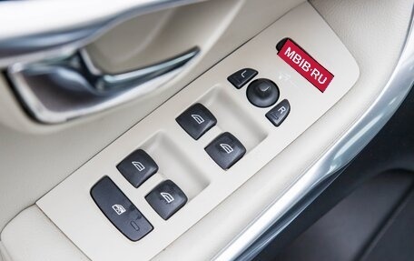 Volvo V40 II рестайлинг, 2013 год, 1 170 000 рублей, 12 фотография