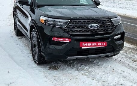 Ford Explorer VI, 2022 год, 2 550 000 рублей, 2 фотография