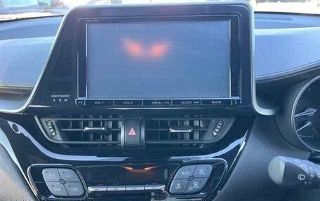 Toyota C-HR I рестайлинг, 2019 год, 1 730 000 рублей, 6 фотография