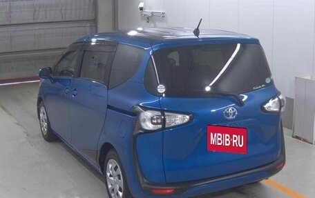Toyota Sienta II, 2017 год, 1 405 000 рублей, 2 фотография