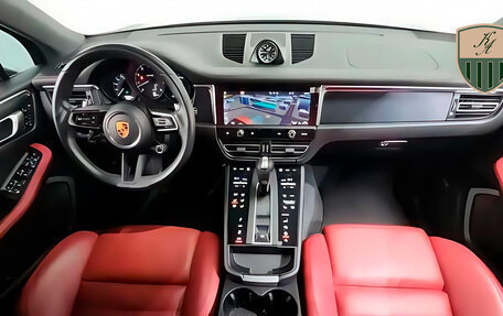 Porsche Macan I рестайлинг, 2022 год, 10 680 000 рублей, 2 фотография