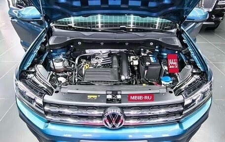 Volkswagen Tharu, 2021 год, 1 400 000 рублей, 9 фотография