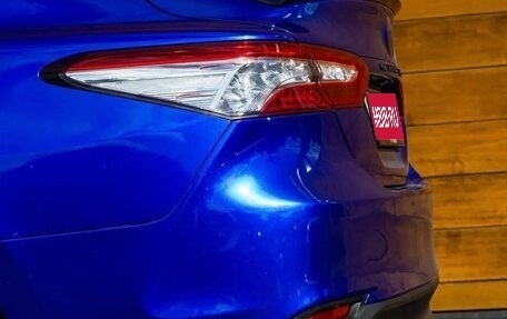 Toyota Camry, 2018 год, 1 899 000 рублей, 10 фотография