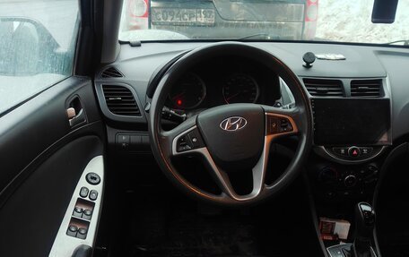 Hyundai Solaris II рестайлинг, 2016 год, 950 000 рублей, 10 фотография