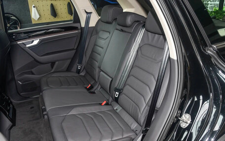 Volkswagen Touareg III, 2025 год, 8 150 000 рублей, 15 фотография