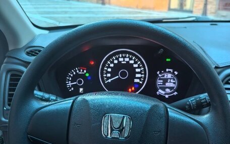 Honda Vezel, 2021 год, 1 630 000 рублей, 11 фотография