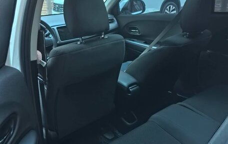 Honda Vezel, 2021 год, 1 630 000 рублей, 10 фотография