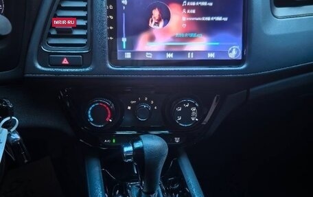 Honda Vezel, 2021 год, 1 630 000 рублей, 12 фотография