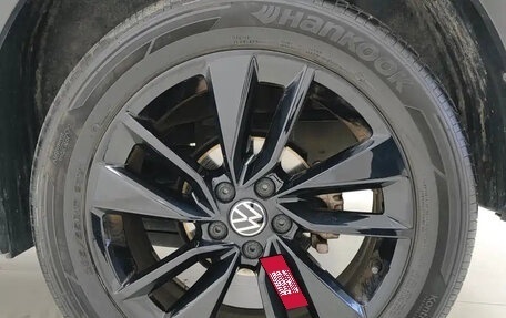 Volkswagen T-Cross I, 2022 год, 1 800 000 рублей, 17 фотография