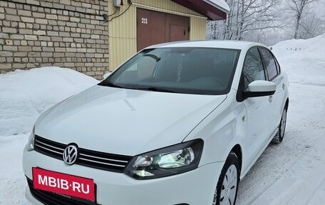 Volkswagen Polo VI (EU Market), 2014 год, 890 000 рублей, 1 фотография