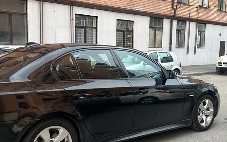 BMW 5 серия, 2004 год, 950 000 рублей, 25 фотография