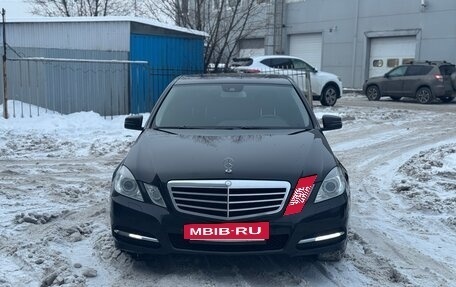 Mercedes-Benz E-Класс, 2011 год, 1 700 000 рублей, 2 фотография