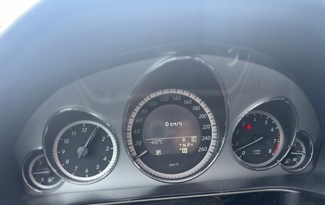 Mercedes-Benz E-Класс, 2011 год, 1 700 000 рублей, 13 фотография