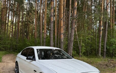BMW 5 серия, 2012 год, 1 950 000 рублей, 2 фотография