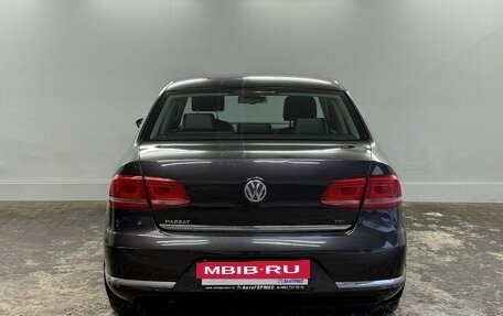 Volkswagen Passat B7, 2011 год, 985 000 рублей, 3 фотография