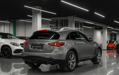 Infiniti FX II, 2011 год, 1 550 000 рублей, 4 фотография
