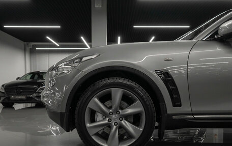 Infiniti FX II, 2011 год, 1 550 000 рублей, 26 фотография