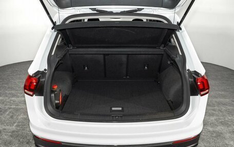 Volkswagen Tiguan II, 2021 год, 2 710 000 рублей, 18 фотография