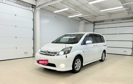 Toyota ISis I, 2011 год, 1 179 000 рублей, 2 фотография