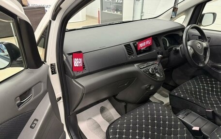 Toyota ISis I, 2011 год, 1 179 000 рублей, 12 фотография